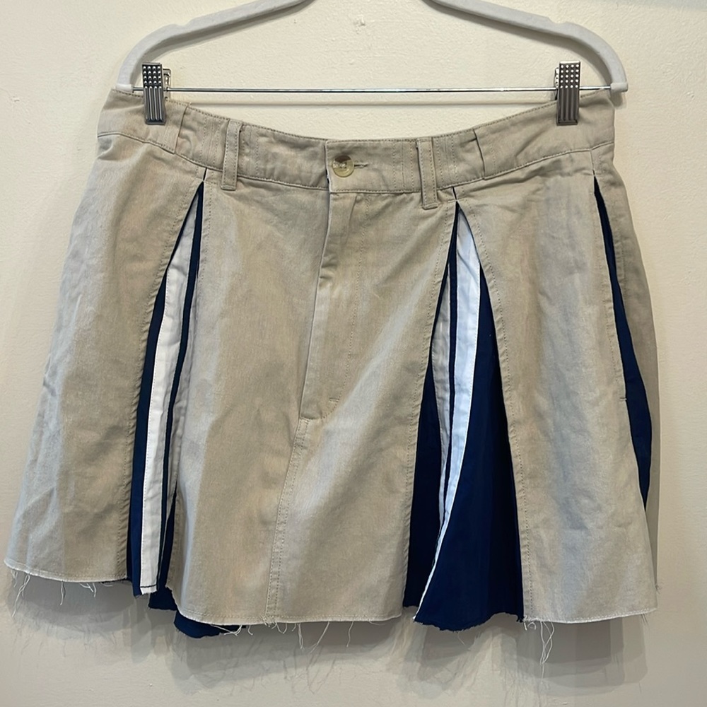 NEW WITH TAGS beautiful Free People mini skirt! Size: M